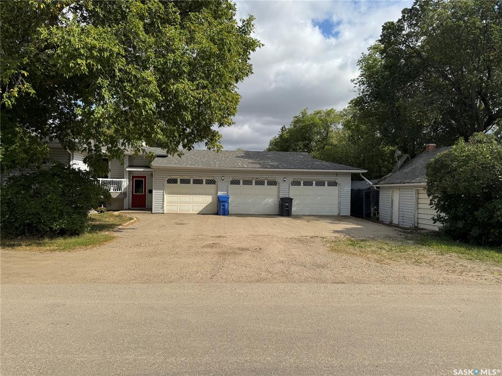 401 Poplar Street, SK046639, Saskatchewan,