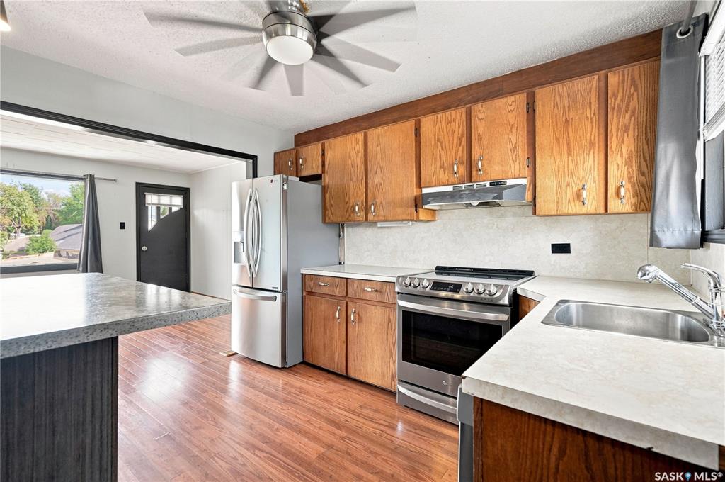 Third View of 1016 Hastings Street, Westmount/Elsom, Moose Jaw, Saskatchewan, S6H 5R8