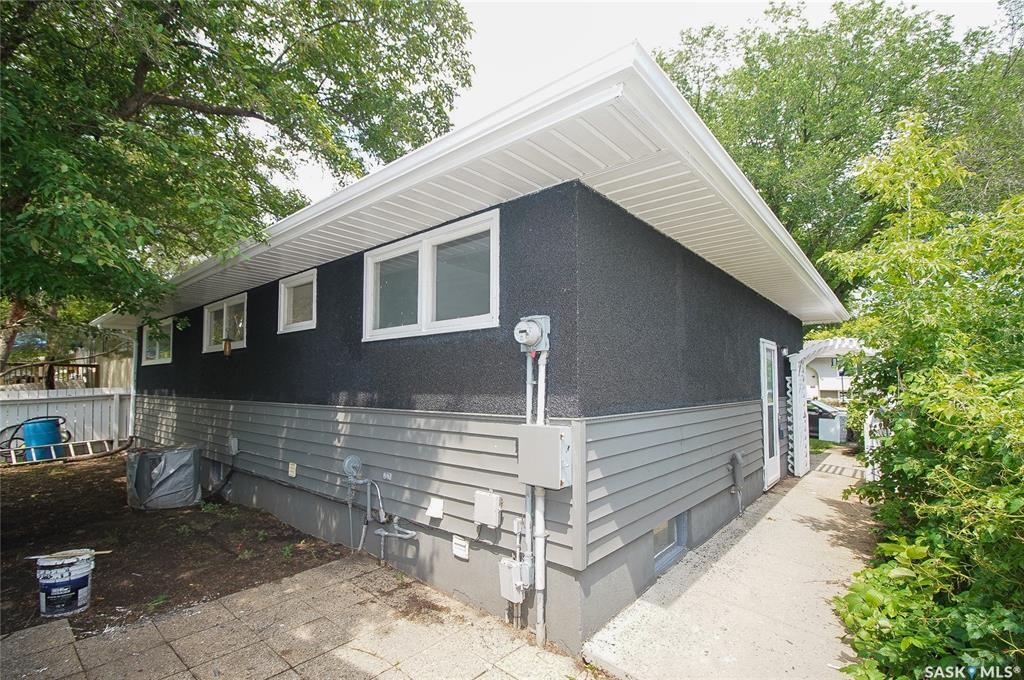 Fourth View of 61 Bannister Avenue, Walsh Acres, Regina, Saskatchewan, S4R 5K8
