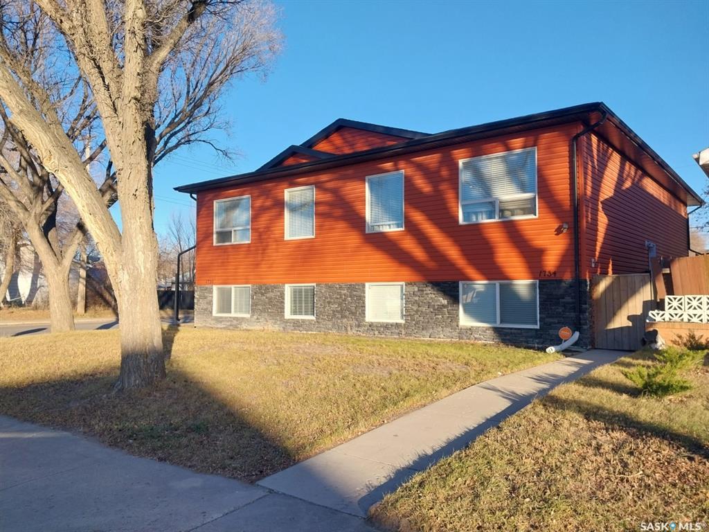 Third View of 1736 C Avenue N, Mayfair, Saskatoon, Saskatchewan, S7L 1L7