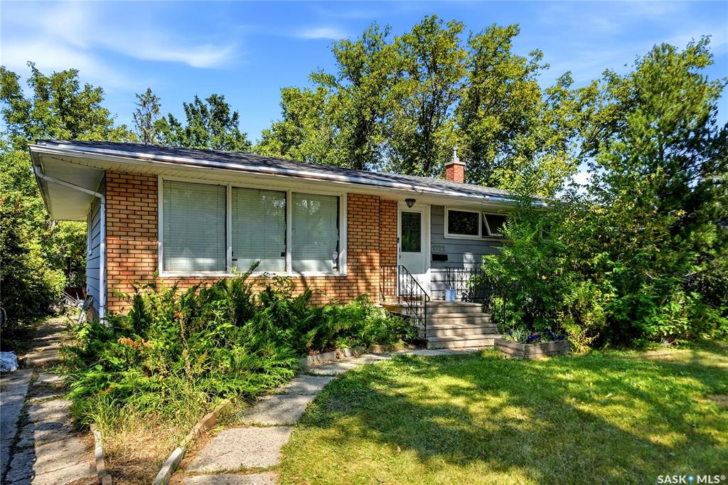 MLS® listing #SK046943 for sale located at 1722 Macpherson Avenue