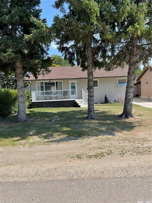 Second View of 817 Cartier Street, Whitewood, Saskatchewan, S0G 5C0