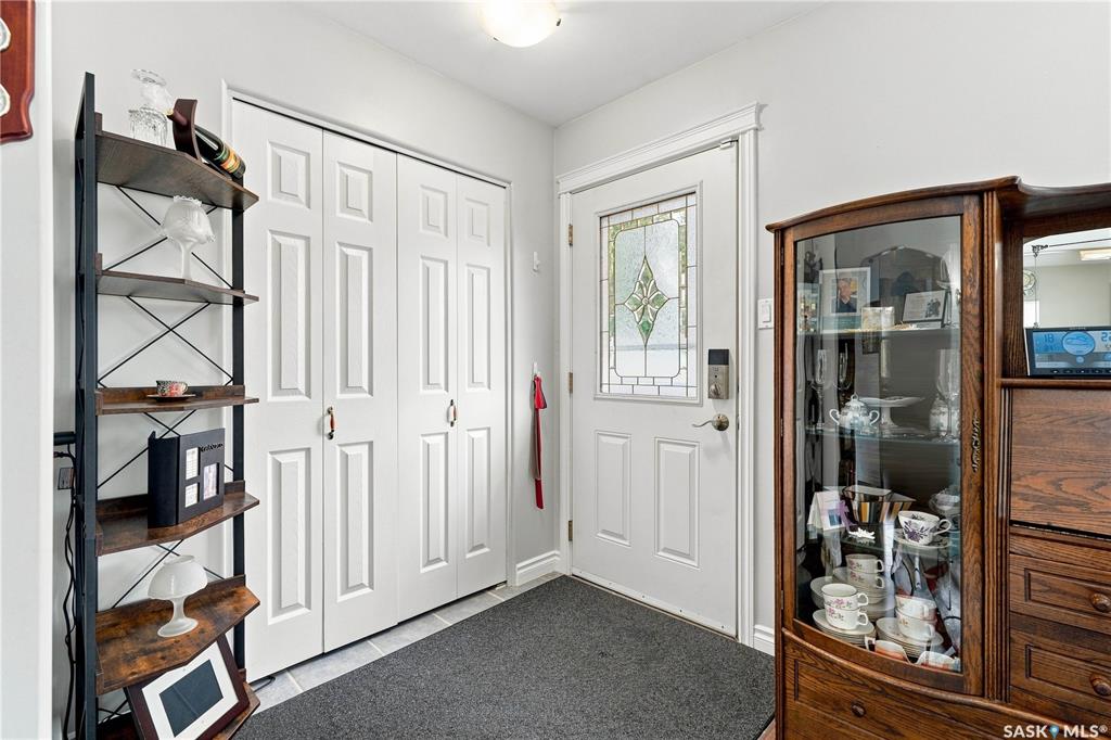 Second View of 1001 Mahoney Avenue, Massey Place, Saskatoon, Saskatchewan, S7L 3Z2