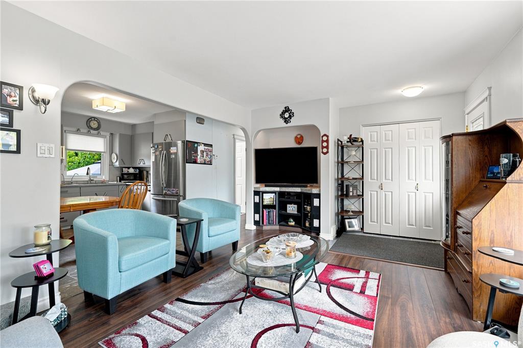 Fourth View of 1001 Mahoney Avenue, Massey Place, Saskatoon, Saskatchewan, S7L 3Z2