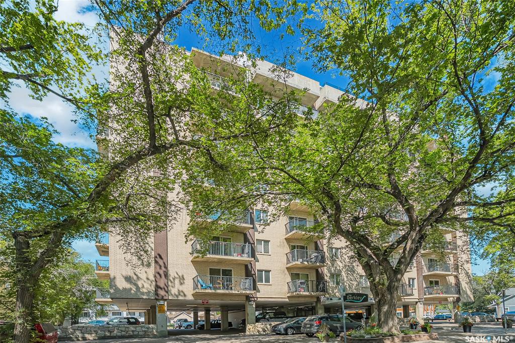 Second View of 537 4th Avenue N #Penthouse B, City Park, Saskatoon, Saskatchewan, S7K 2M6