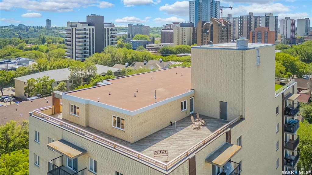 Fourth View of 537 4th Avenue N #Penthouse B, City Park, Saskatoon, Saskatchewan, S7K 2M6