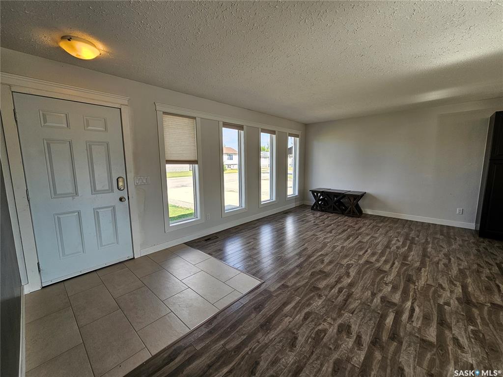 Third View of 534 4th Avenue W, Unity, Saskatchewan, S0K 4L0