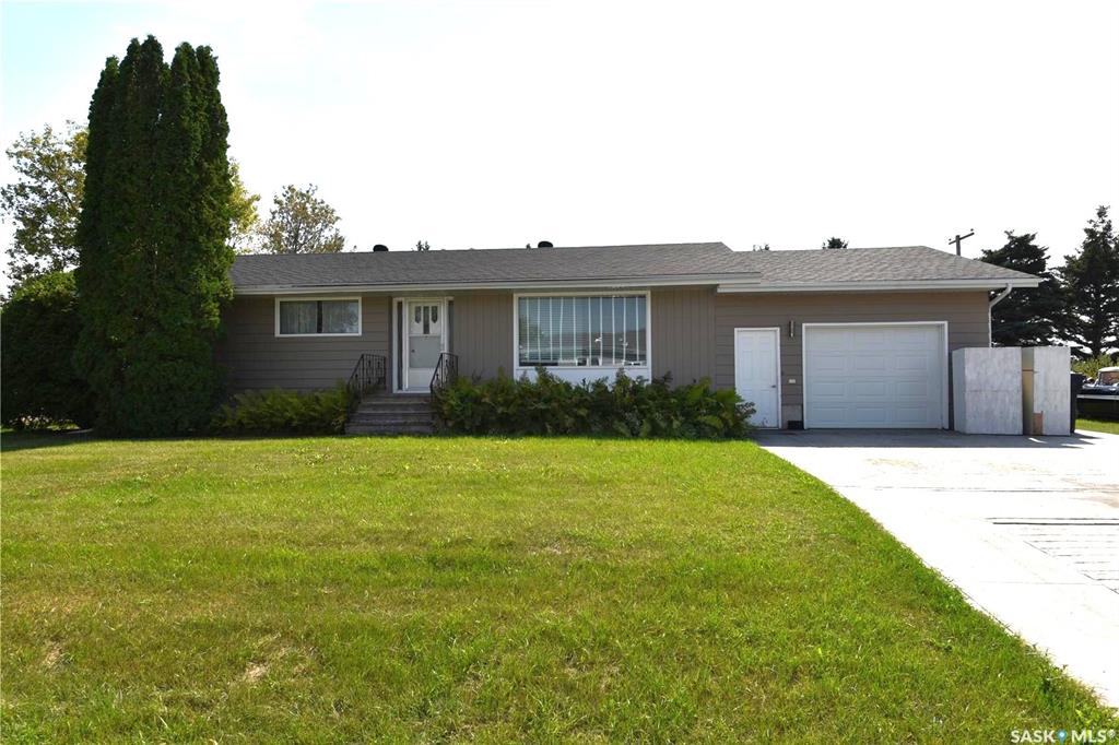 Second View of 614 10th Avenue W, Nipawin, Saskatchewan, S0E 1E0