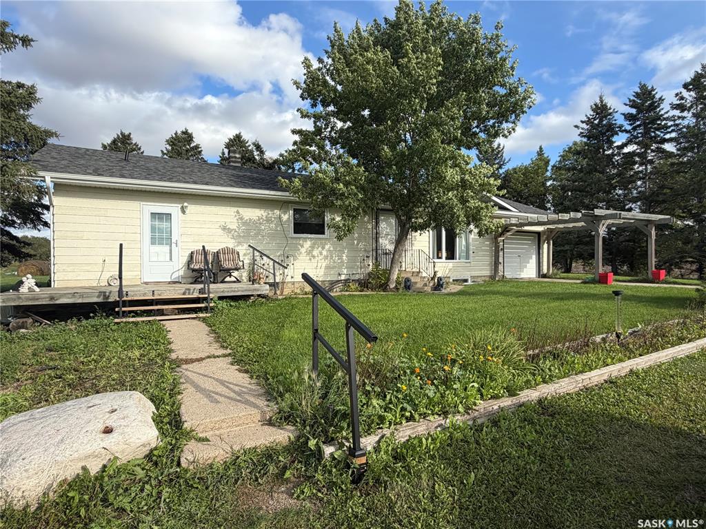 Second View of Thiessen Acreage, Laird Rm No. 404, Saskatchewan, S0K 3R0
