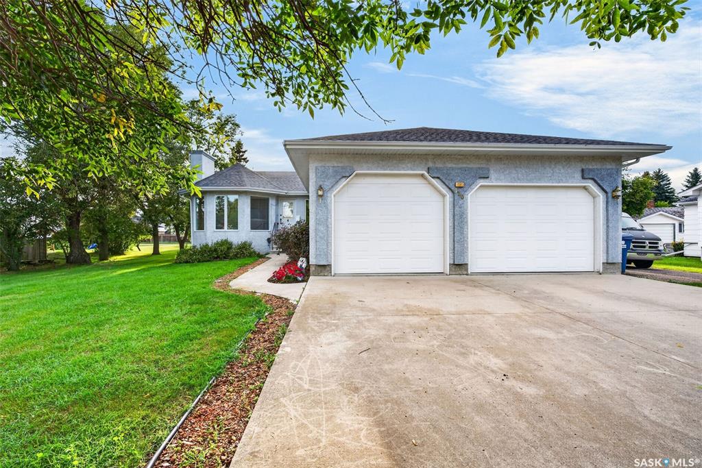 Second View of 720 6th Avenue, Rosthern, Saskatchewan, S0K 3R0