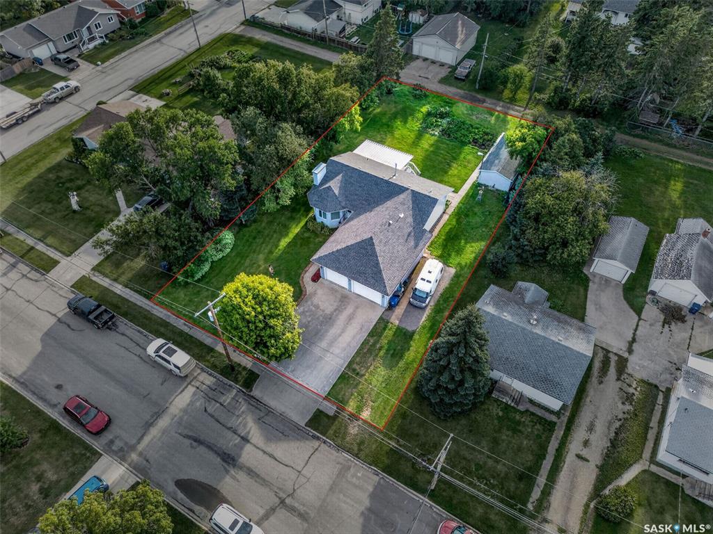 Fourth View of 720 6th Avenue, Rosthern, Saskatchewan, S0K 3R0
