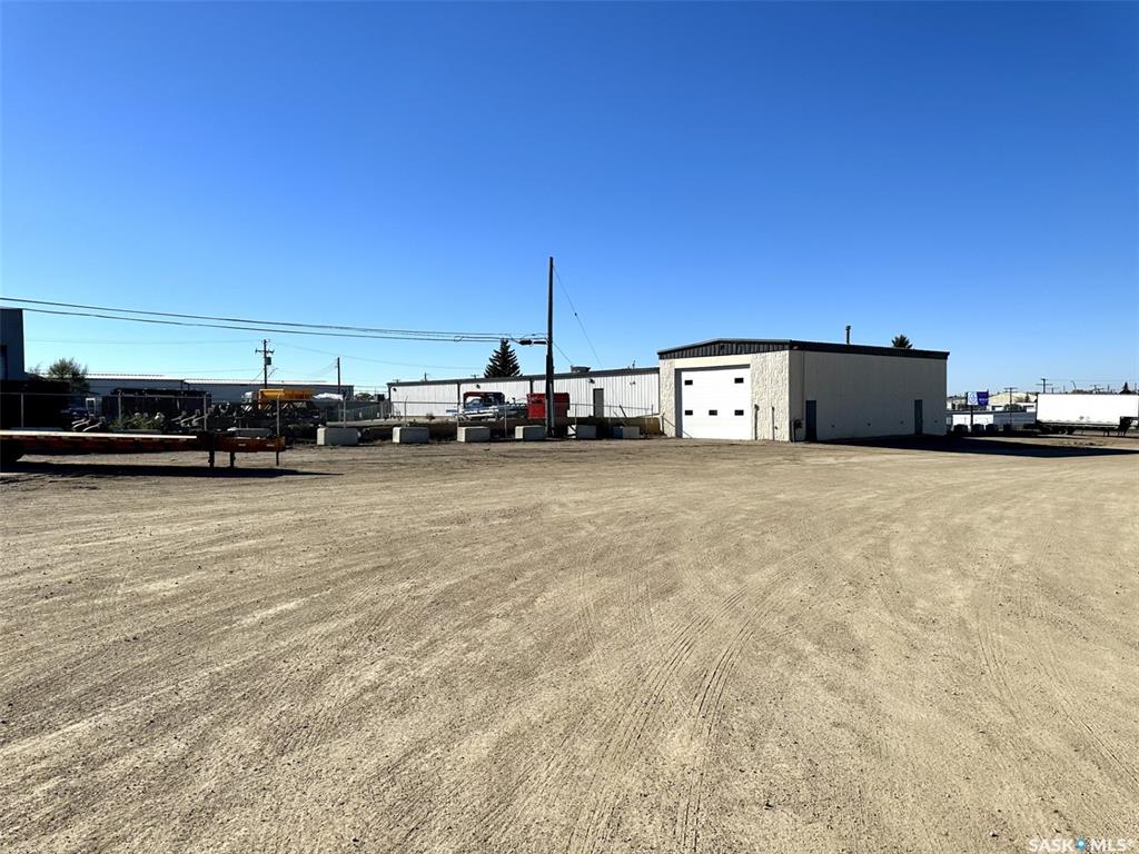 Fifth View of A-1 Trailer & Truck Repair Ltd., North Industrial SA, Saskatoon, Saskatchewan, S7L 1B9