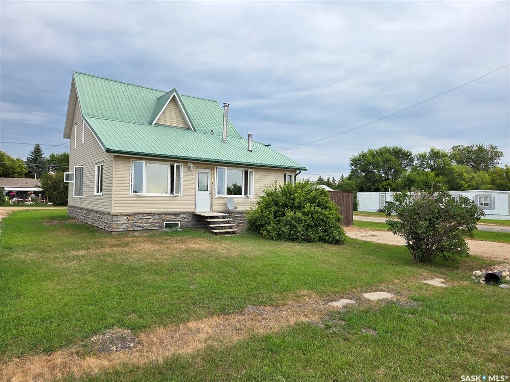 Fourth View of 620 Railway Avenue, Arcola, Saskatchewan, S0C 0G0