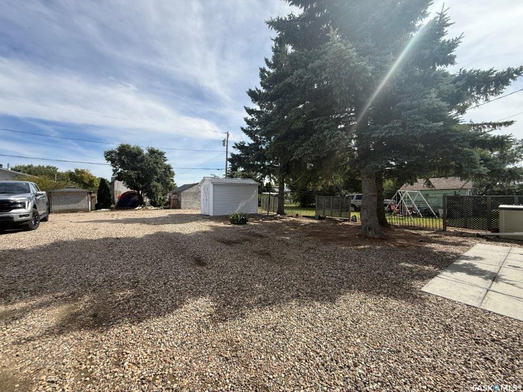 Fourth View of 607 5th Street W, Eston, Saskatchewan, S0L 1A0