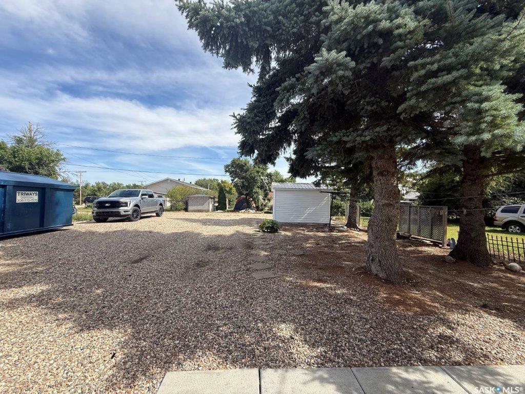 Fifth View of 607 5th Street W, Eston, Saskatchewan, S0L 1A0