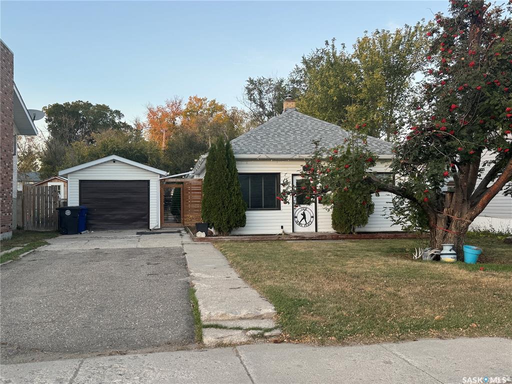 Second View of 307 6th Avenue E, Biggar, Saskatchewan, S0K 0M0