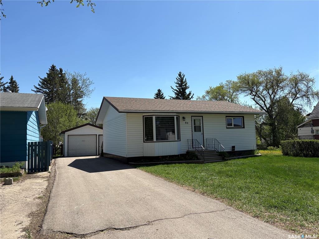86 1st Street Sw, SK047443, Saskatchewan,