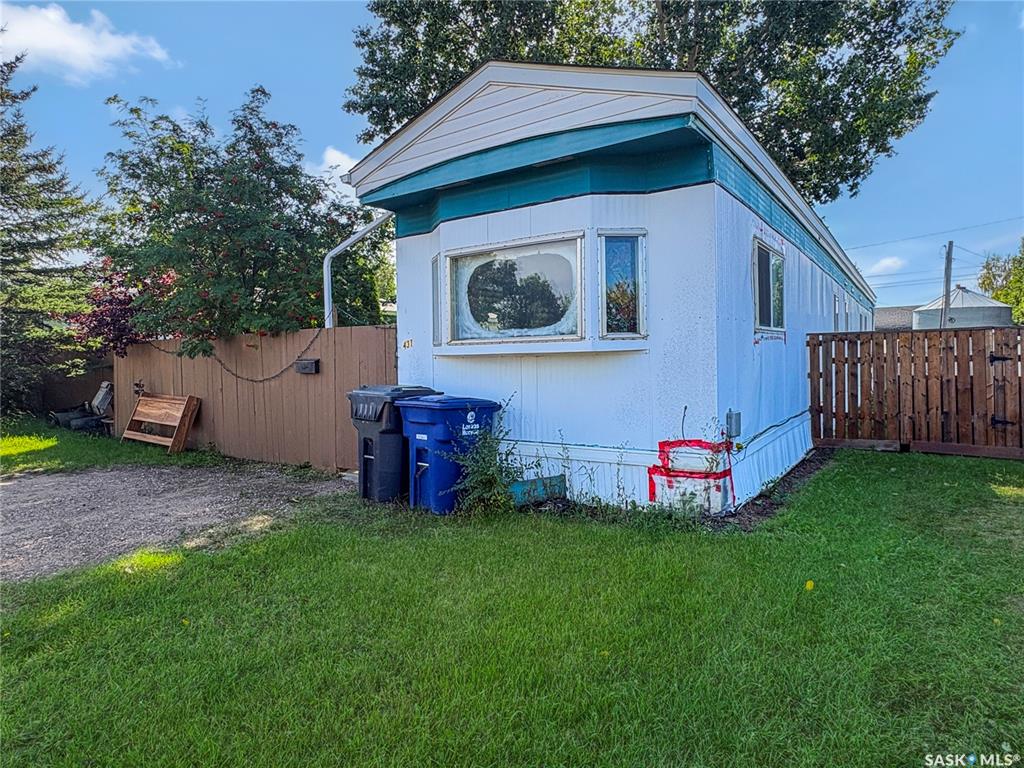 Second View of 431 32nd Street, Battleford, Saskatchewan, S0M 0E0