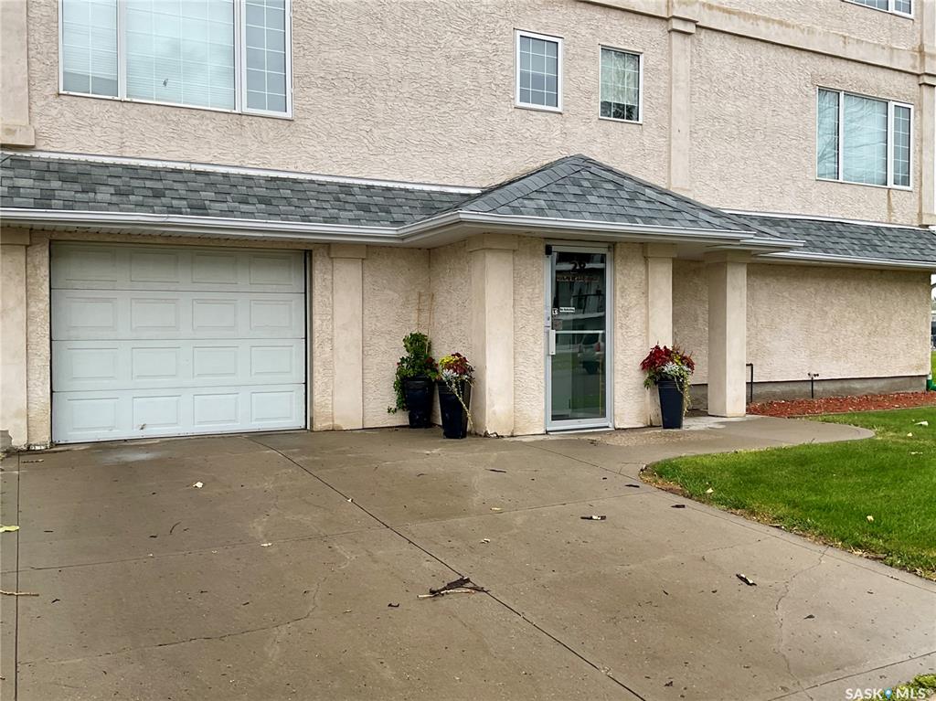Second View of 28 Kleisinger Crescent #404, Cityview, Regina, Saskatchewan, S4R 8T8
