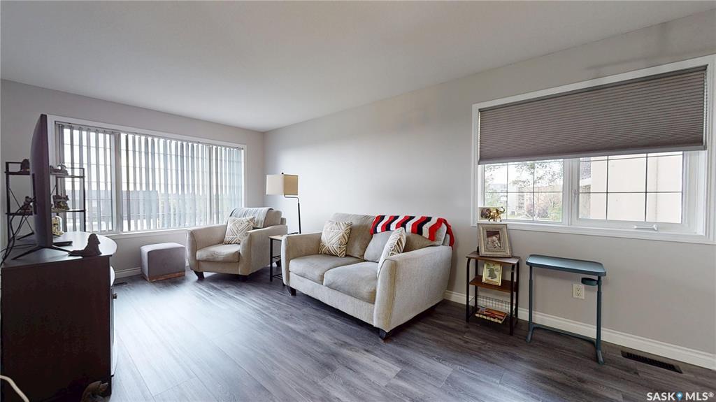 Third View of 28 Kleisinger Crescent #404, Cityview, Regina, Saskatchewan, S4R 8T8