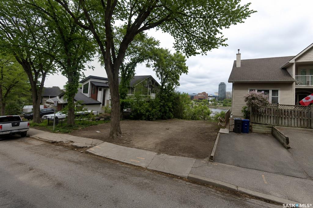 231 11 Th Street E, SK047510, Saskatchewan,