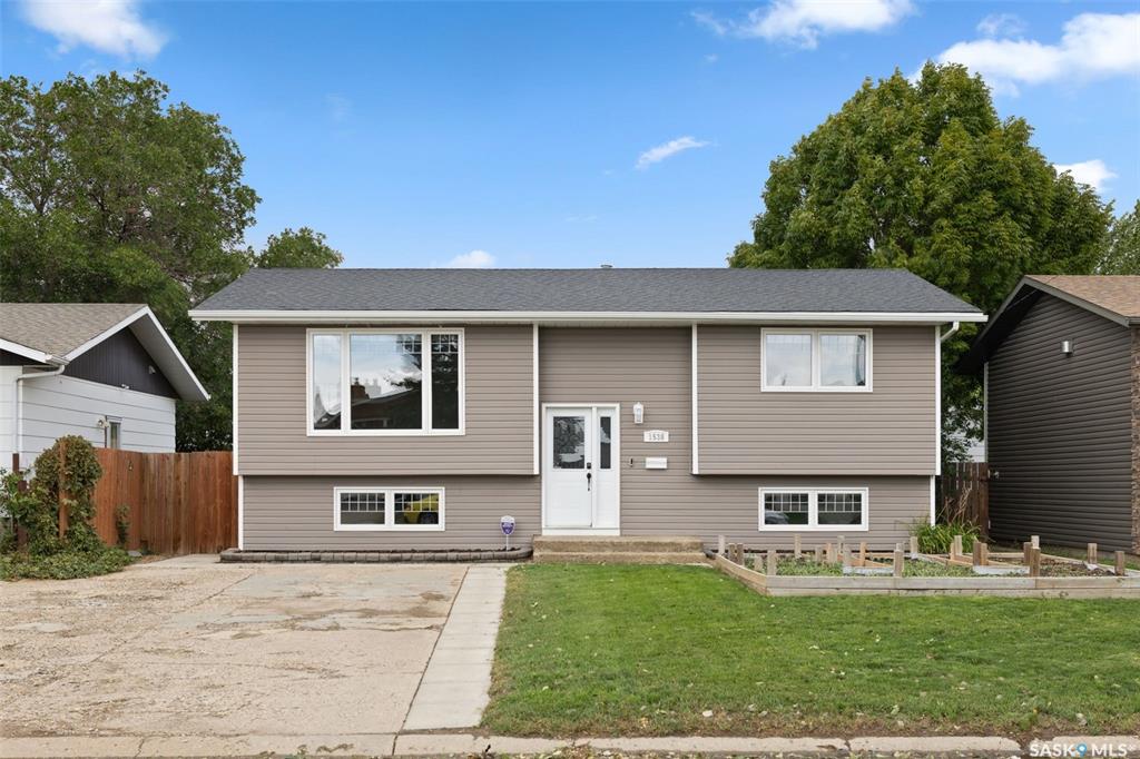 1538 Spadina Street W, SK047529, Saskatchewan,