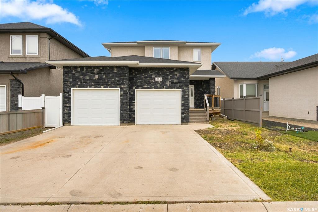 Main View of 5306 Watson Way, Lakeridge Addition, Regina, Saskatchewan, S4X 4P4