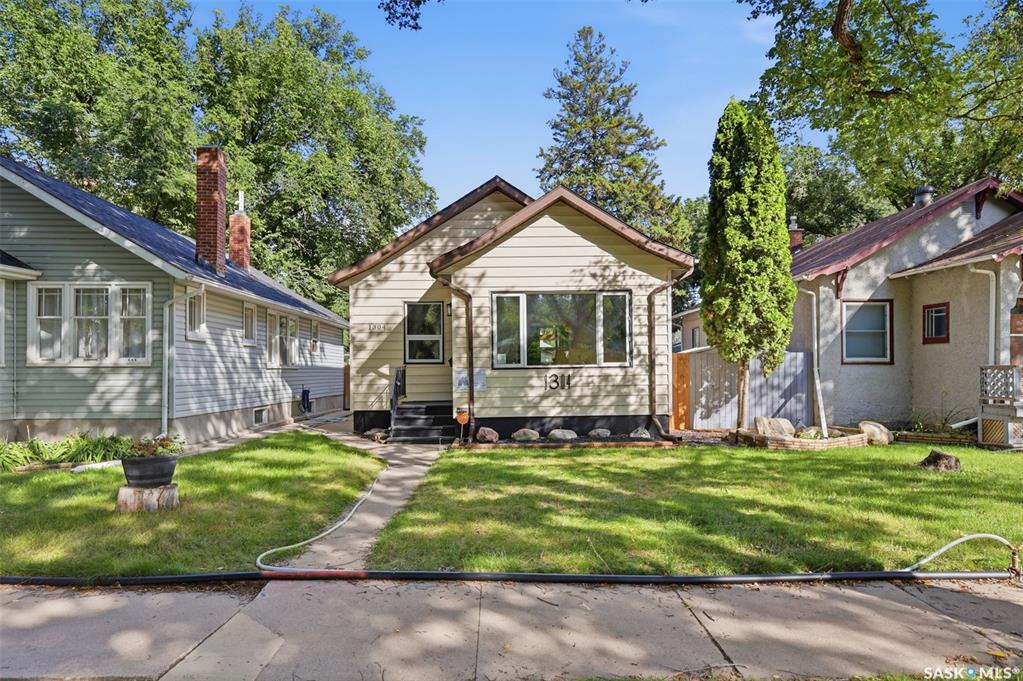 1304 C Avenue N, SK047618, Saskatchewan,