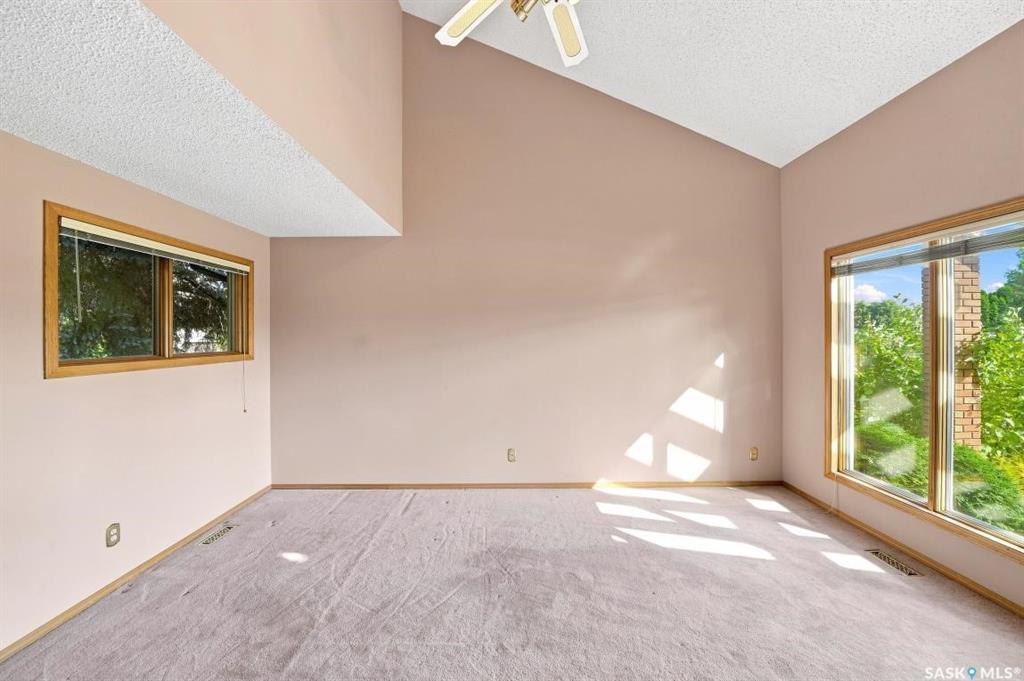 Third View of 333 Reid Road, Sutherland, Saskatoon, Saskatchewan, S7N 3J8