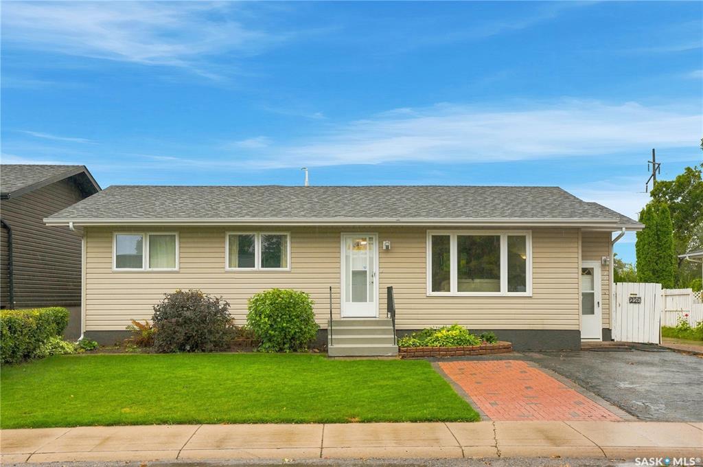 226 Dickey Crescent, SK047728, Saskatchewan,