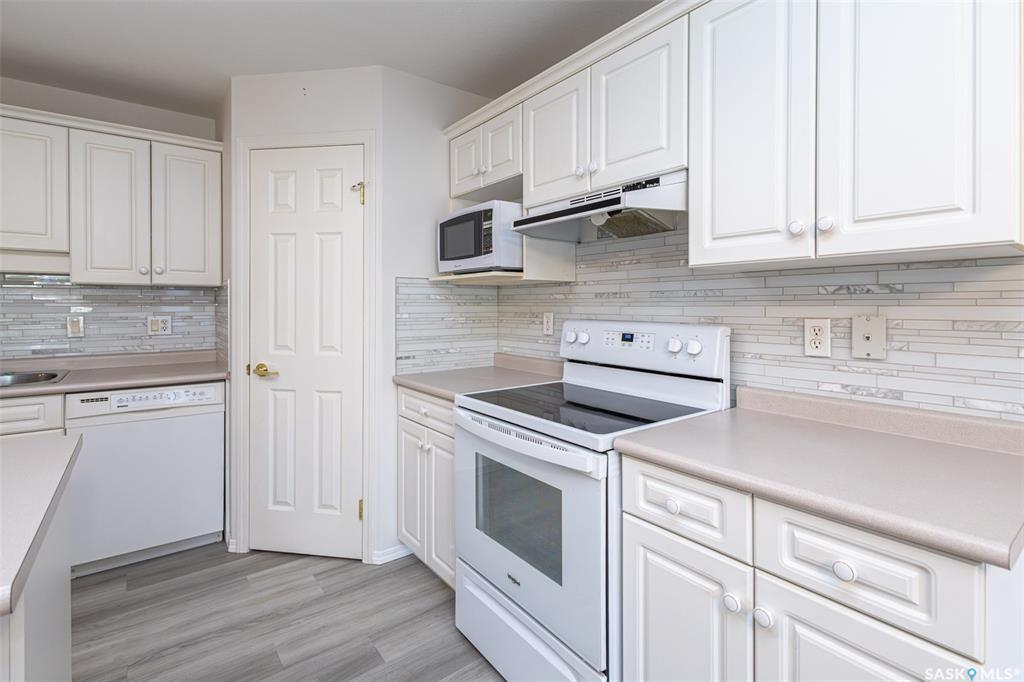 Fifth View of 934 Heritage View #104, Wildwood, Saskatoon, Saskatchewan, S7H 5R9