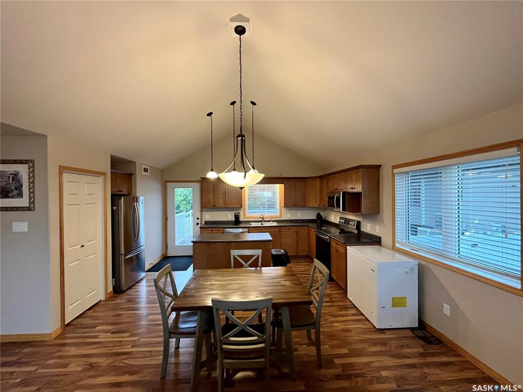 Fourth View of 713 St Mary Street, Esterhazy, Saskatchewan, S0A 0X0