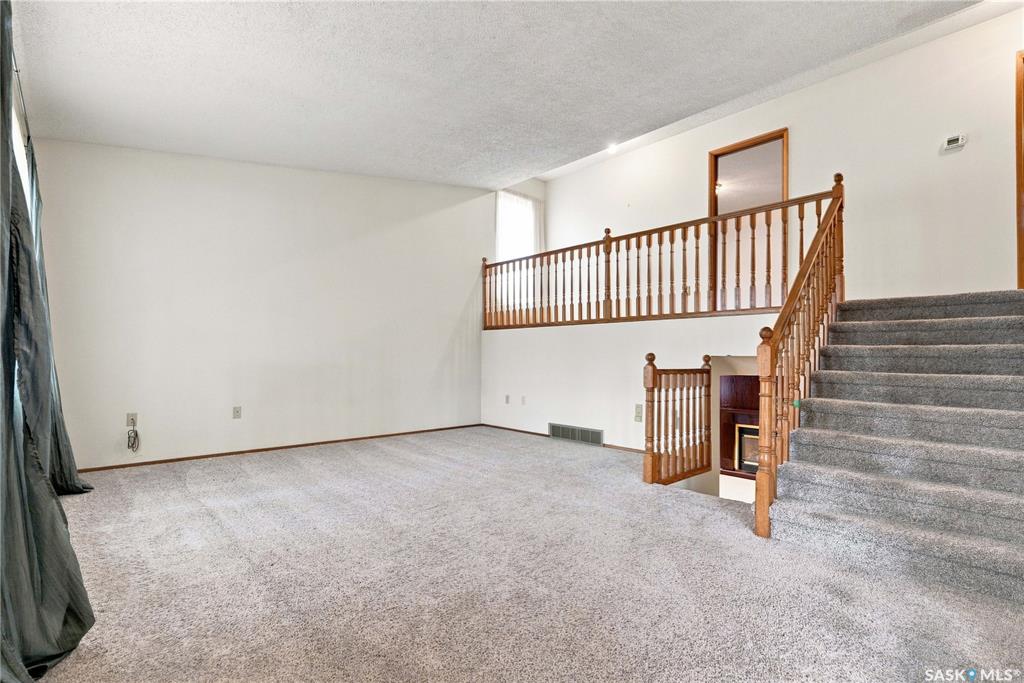 Fifth View of 302 Nemeiben Road, Lakeridge SA, Saskatoon, Saskatchewan, S7J 4S7