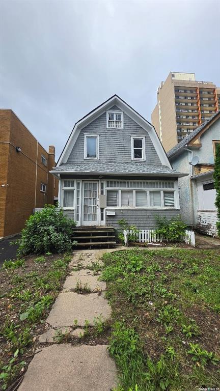 MLS® listing #SK047862 for sale located at 2144 Osler Street