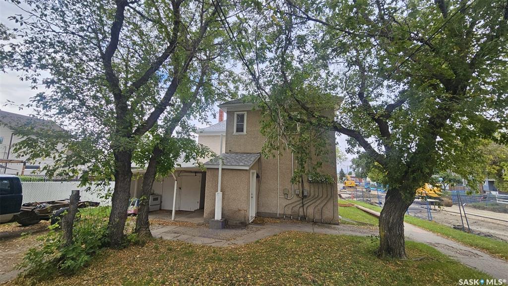 Fourth View of 79 Lillooet Street E, Westmount/Elsom, Moose Jaw, Saskatchewan, S6H 4S3