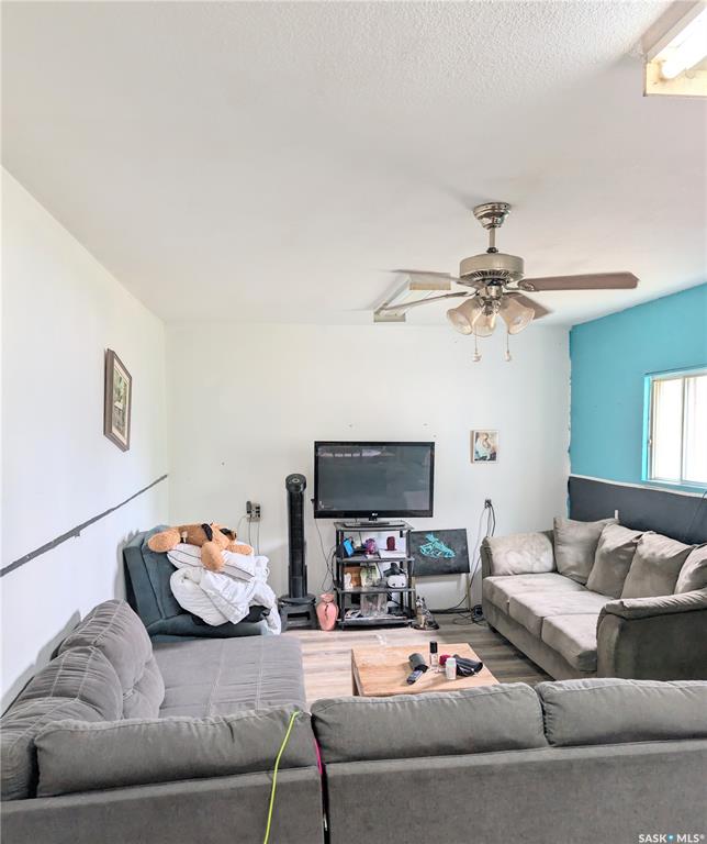 Second View of 439 4th Street W, Shaunavon, Saskatchewan, S0N 2M0