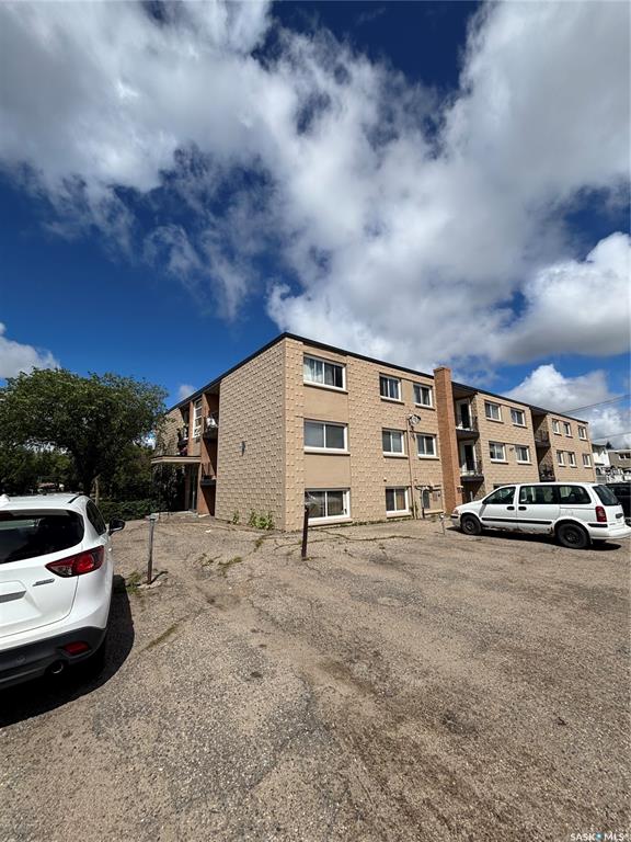 2620 5th Avenue N #3, SK048021, Saskatchewan,