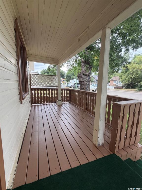 Third View of 437 Grandview Street W, Westmount/Elsom, Moose Jaw, Saskatchewan, S6H 5L2