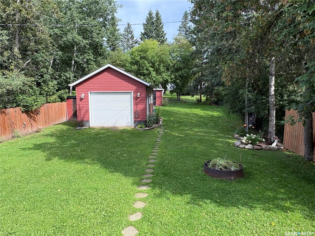 Third View of 325 1st Avenue N, Big River, Saskatchewan, S0J 0E0