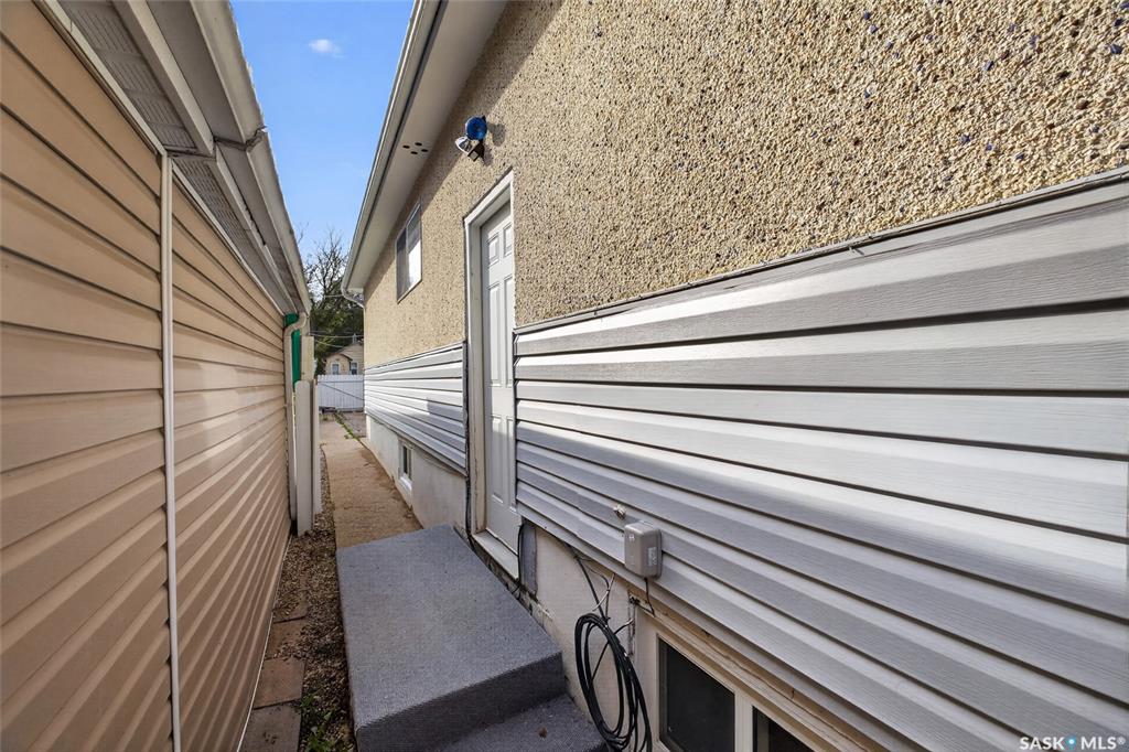 Second View of 738 Queen Street, Washington Park, Regina, Saskatchewan, S4T 4A3