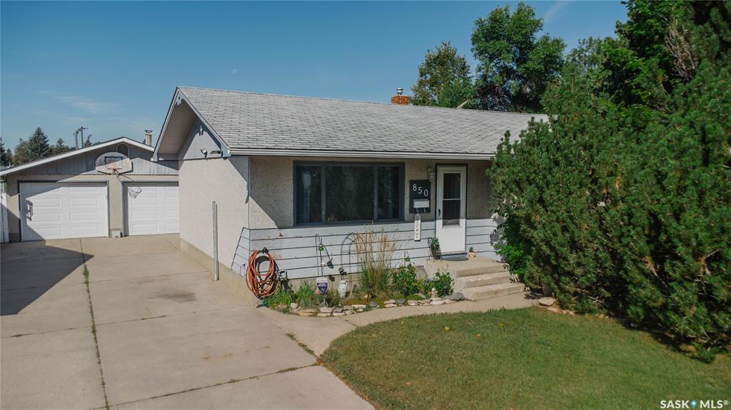 850 East Centre, SK048254, Saskatchewan,