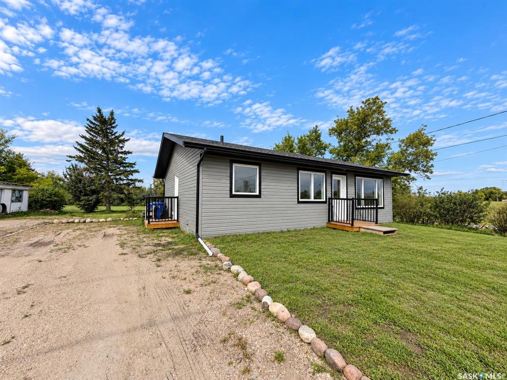 Second View of 511 1st Avenue, Wapella, Saskatchewan, S0G 4Z0