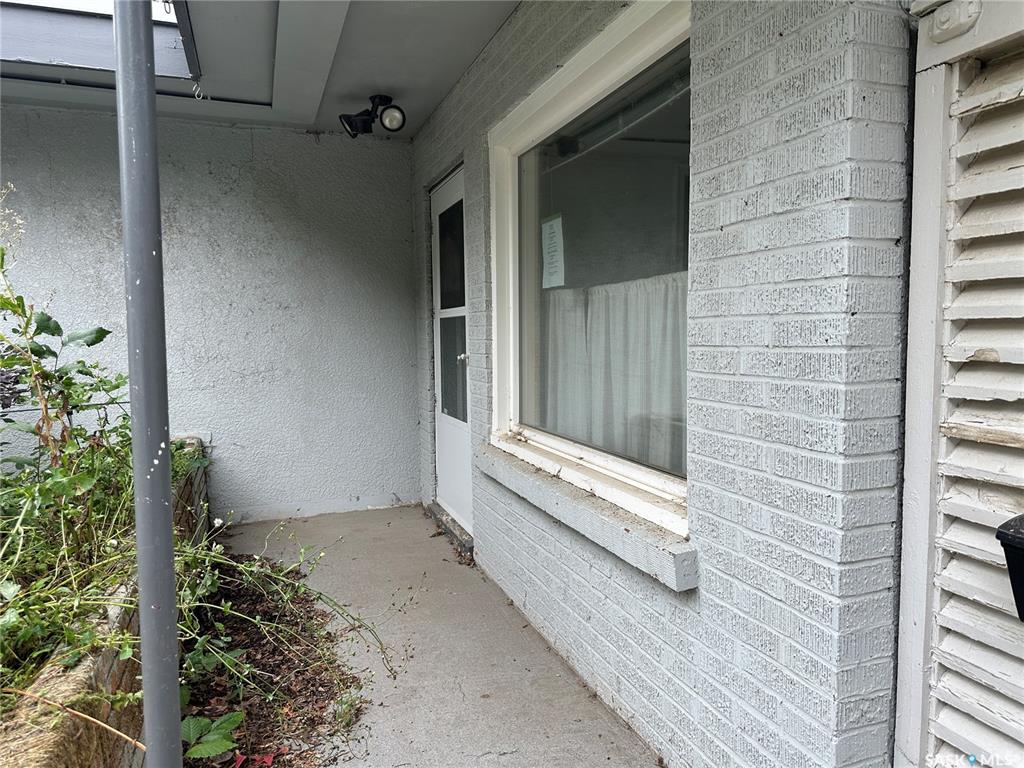 Second View of 515 9th Street Ne, Weyburn, Saskatchewan, S4H 1G2