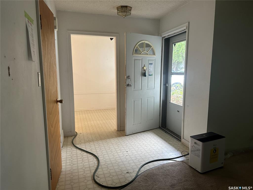 Third View of 515 9th Street Ne, Weyburn, Saskatchewan, S4H 1G2