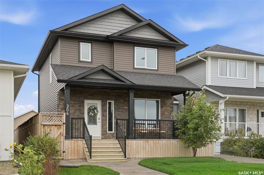 Second View of 306 Bentley Lane, Kensington, Saskatoon, Saskatchewan, S7L 6L3