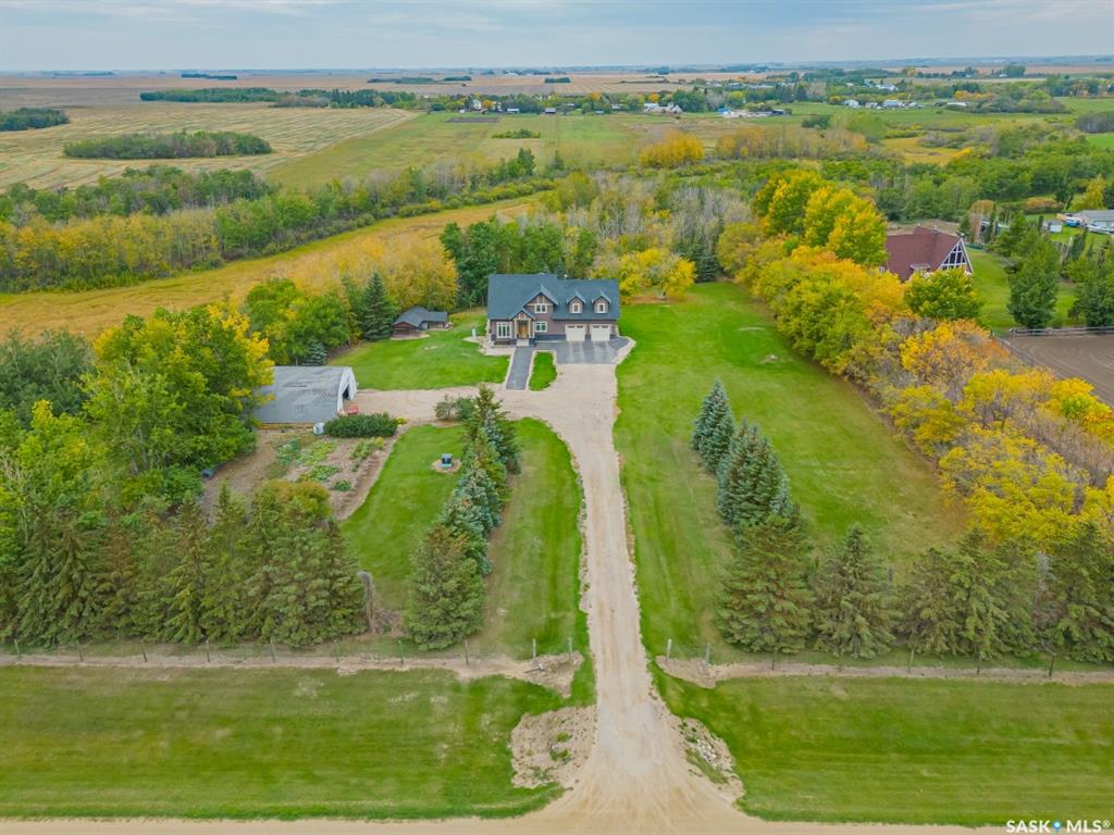 4.25 Acre Gruenthal Private Estate, SK048392, Saskatchewan,