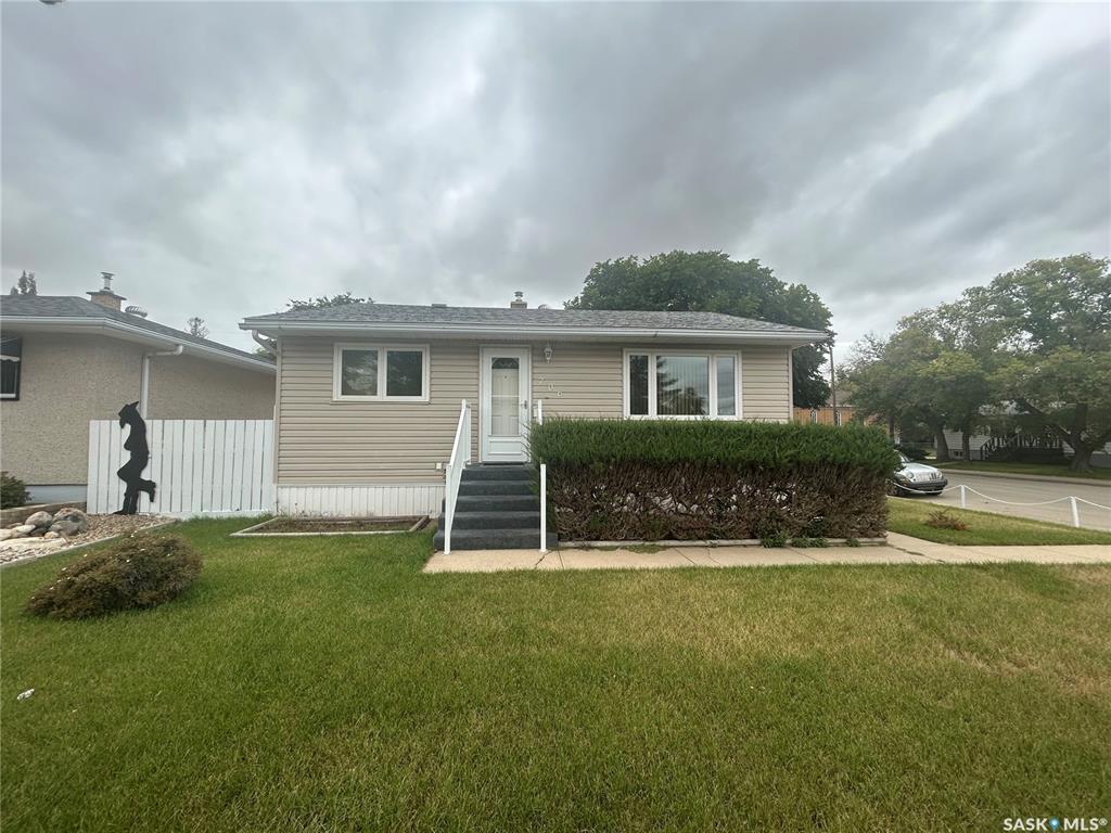 706 Vaughan Street W, SK048401, Saskatchewan,
