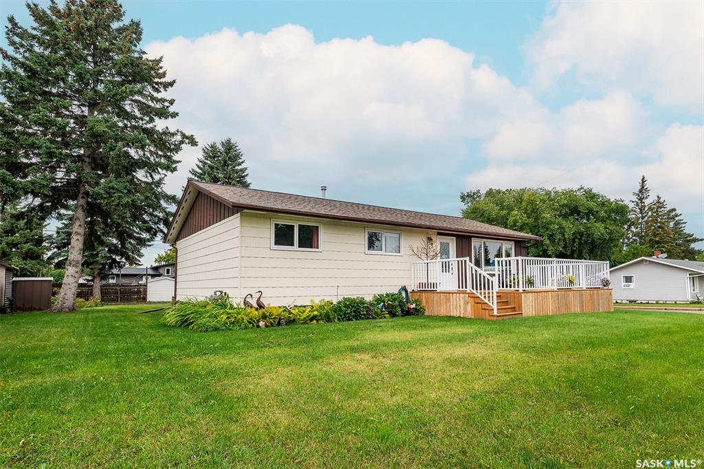 Second View of 301 9th Street E, Wynyard, Saskatchewan, S0A 4T0