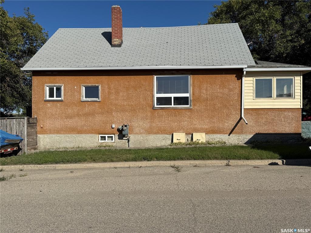 580 Maple Street W, SK048476, Saskatchewan,