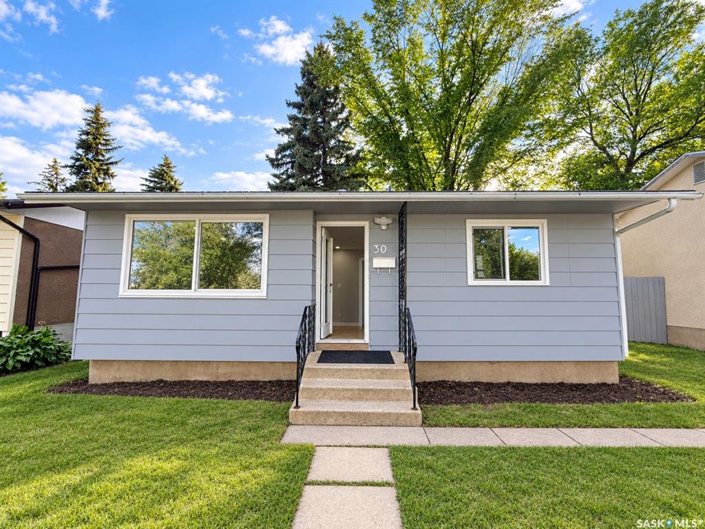 30 Confederation Crescent, SK048481, Saskatchewan,